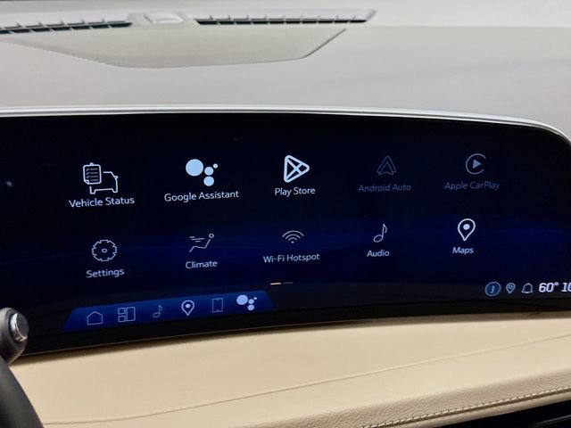 Used 2024 Cadillac XT4 Premium Luxury w/ Technology Package image 16