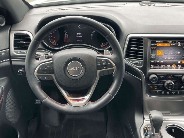 Used 2017 Jeep Grand Cherokee Trailhawk AWD/4WD image 16