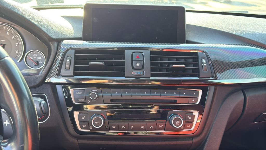 Used 2015 BMW M4 Base image 9