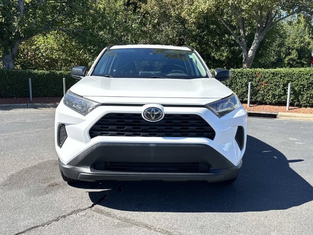 Used 2019 Toyota RAV4 LE AWD/4WD image 11