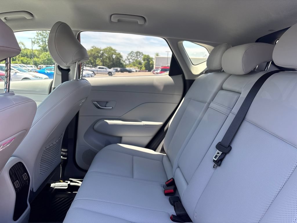 New 2026 Hyundai Kona SEL Premium FWD image 8