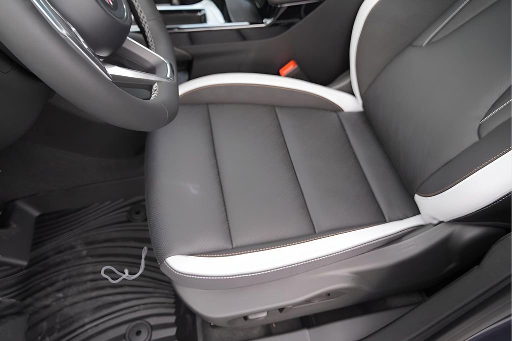 New 2026 Buick Envision Sport Touring image 9