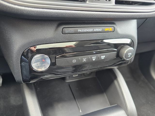 New 2025 Ford Escape SE w/ Class II Trailer Tow Package image 28