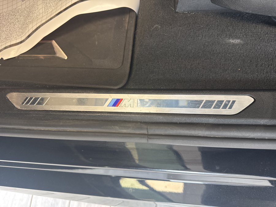 Used 2021 BMW X5 xDrive40i w/ M Sport Package AWD/4WD image 12