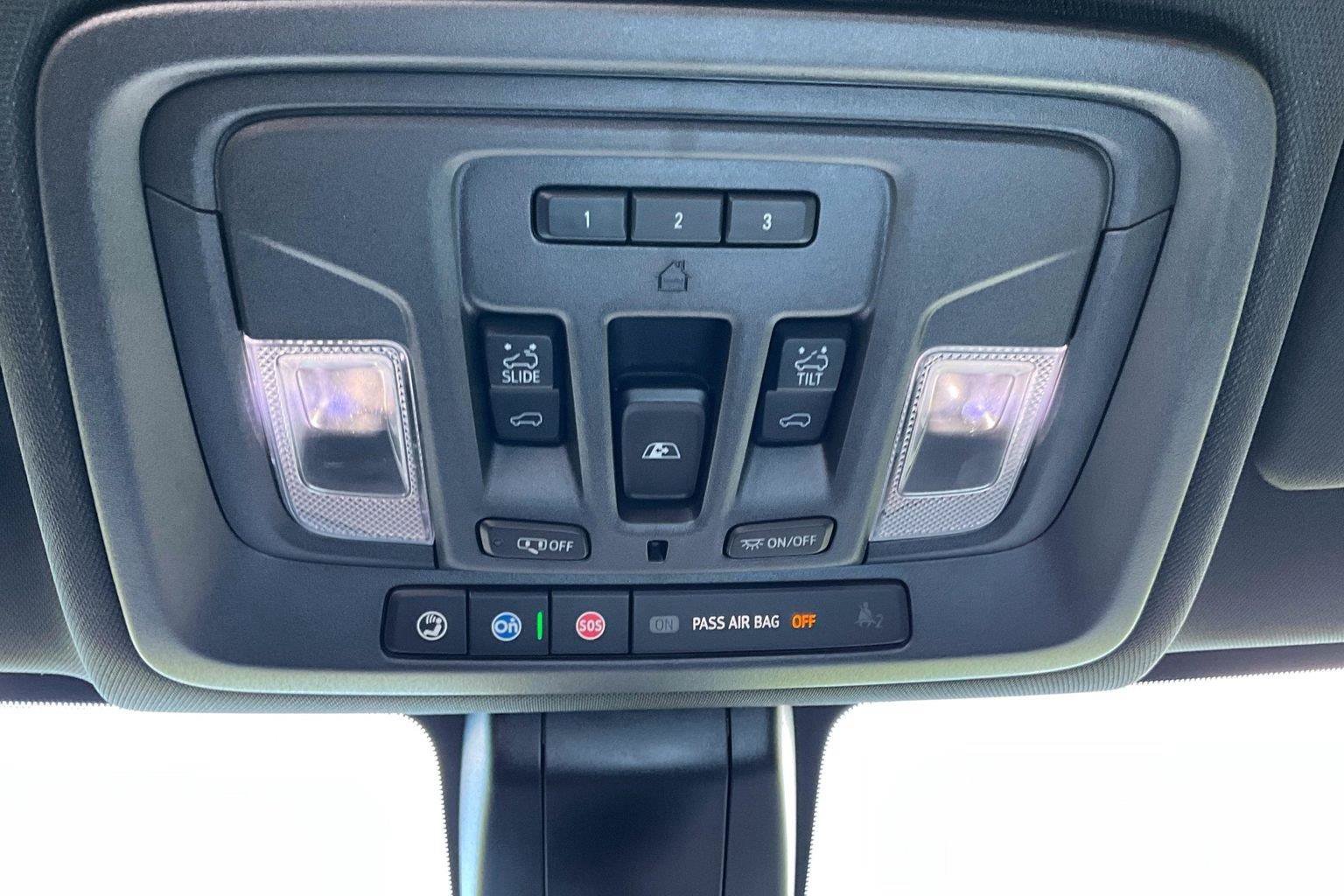 Used 2021 Chevrolet Silverado 1500 High Country AWD/4WD image 39