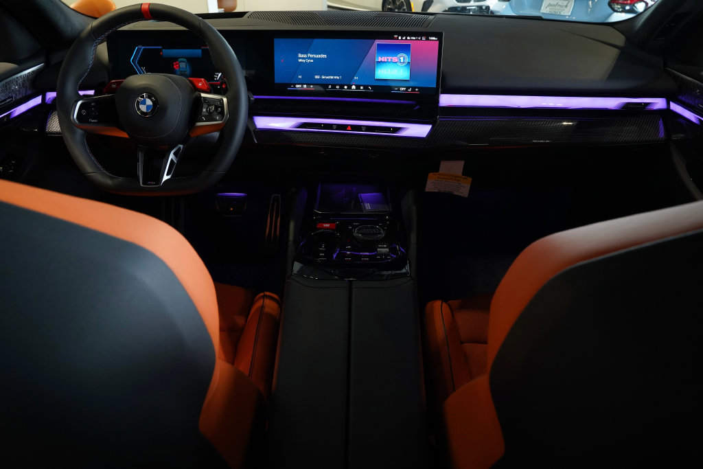 New 2027 BMW M5 w/ Carbon Package AWD/4WD image 8
