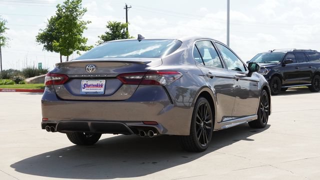 Used 2024 Toyota Camry XSE FWD image 9
