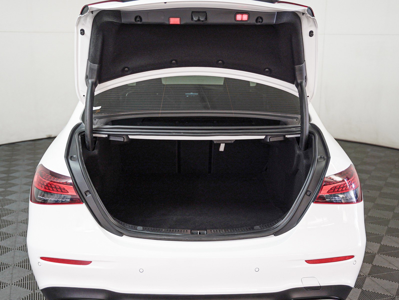 Certified 2022 Mercedes-Benz E 350 Sedan image 6