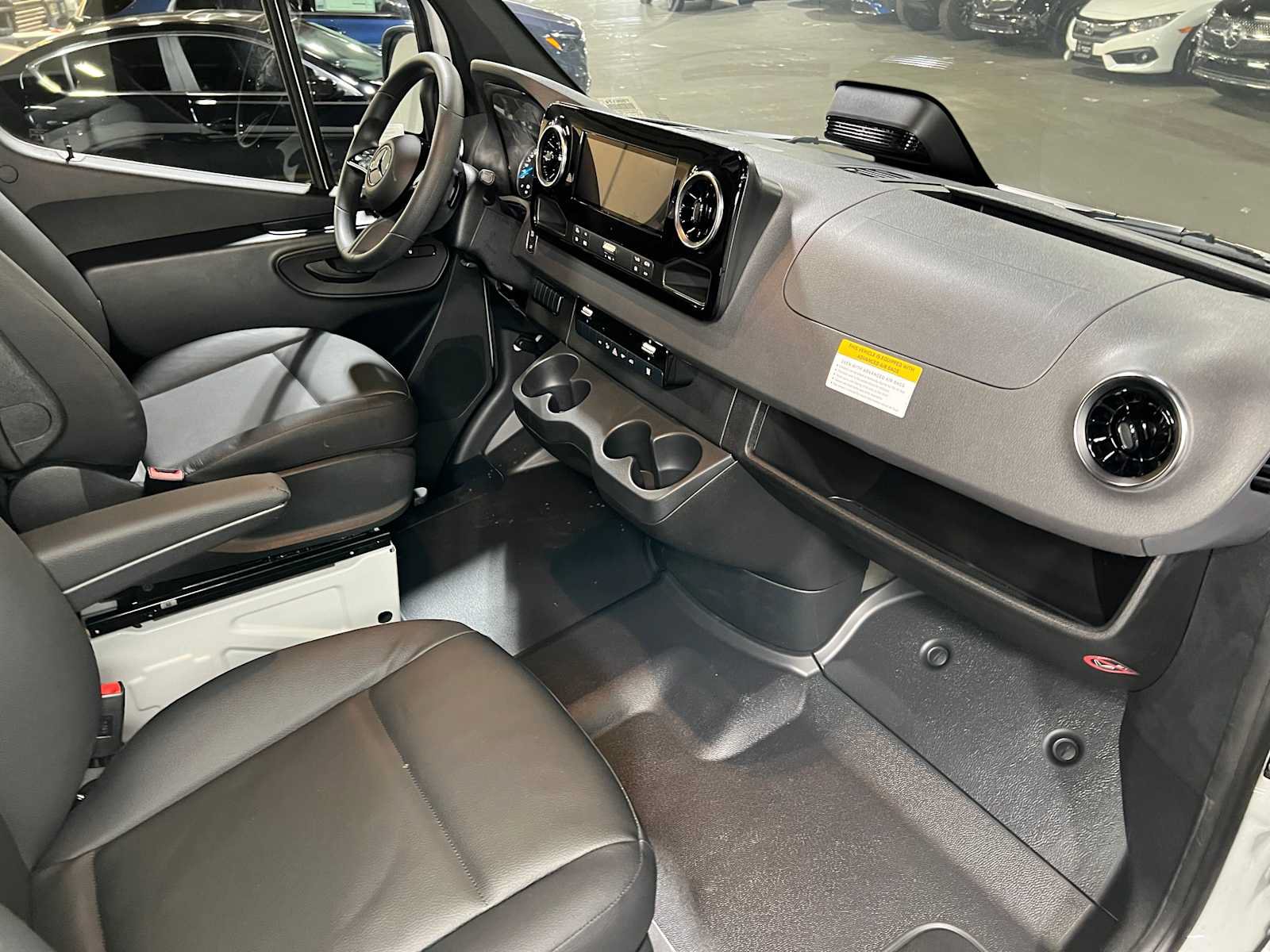 New 2025 Mercedes-Benz eSprinter 170 Cargo image 11