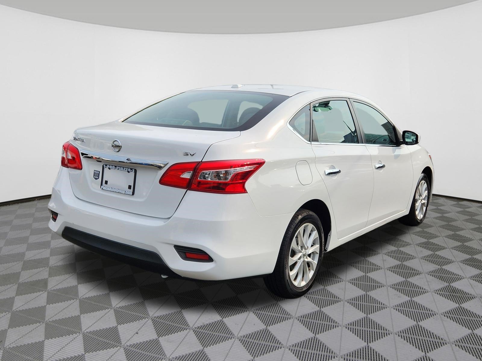 Used 2018 Nissan Sentra SV FWD image 4