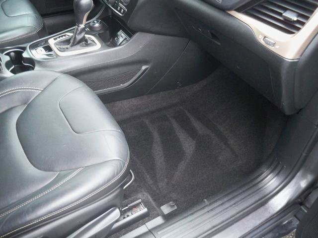 Used 2015 Jeep Cherokee Limited image 18