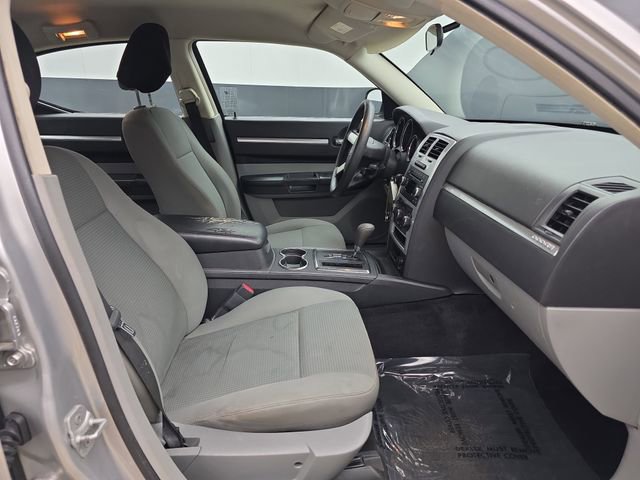 Used 2010 Dodge Charger SXT RWD image 30