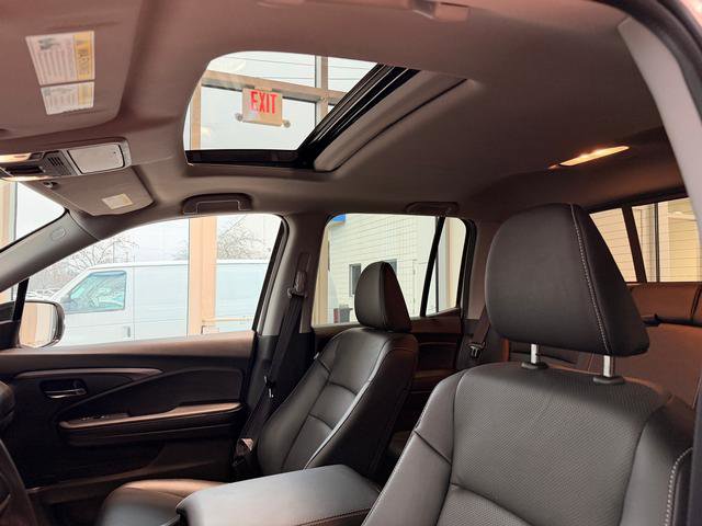 Used 2025 Honda Ridgeline RTL image 18