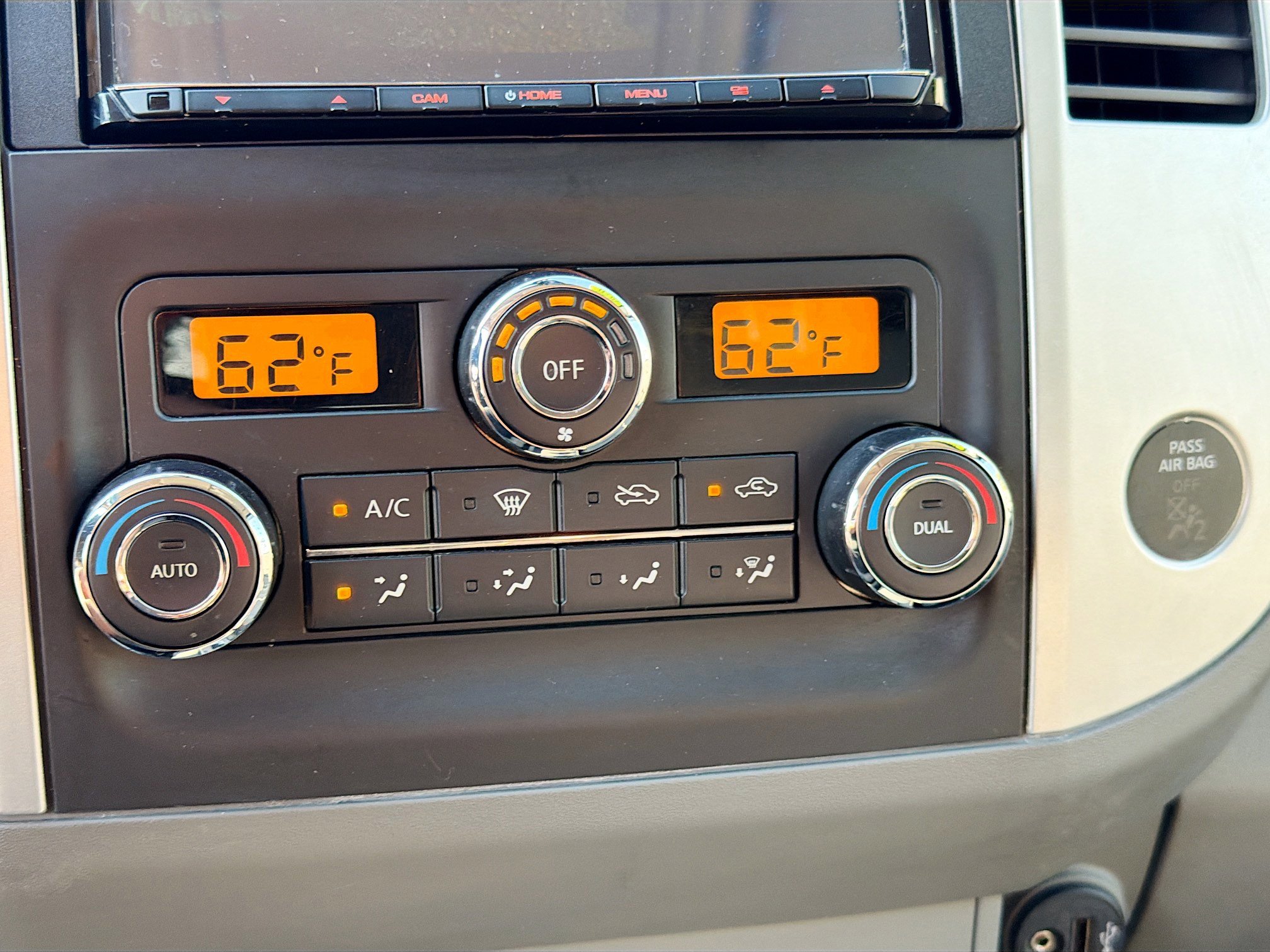 Used 2020 Nissan Frontier SV image 26