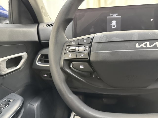 New 2026 Kia K4 LXS image 17