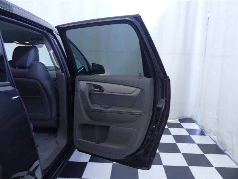 Used 2017 Chevrolet Traverse LS AWD/4WD image 23