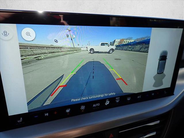 Used 2025 Ford Escape SE image 23