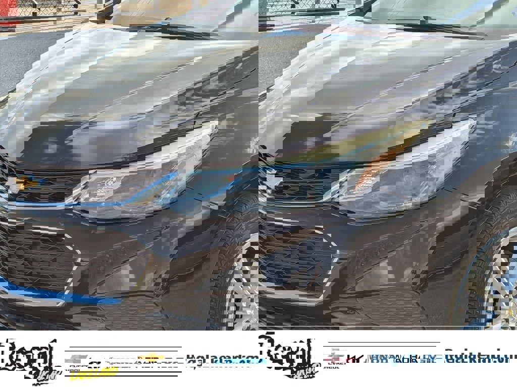 Used 2017 Chevrolet Cruze LT w/ Convenience Package image 6