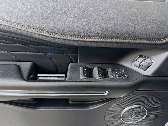 Used 2018 Ford Expedition Max Platinum AWD/4WD image 18