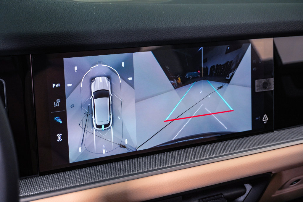 New 2026 Porsche Cayenne AWD/4WD image 23