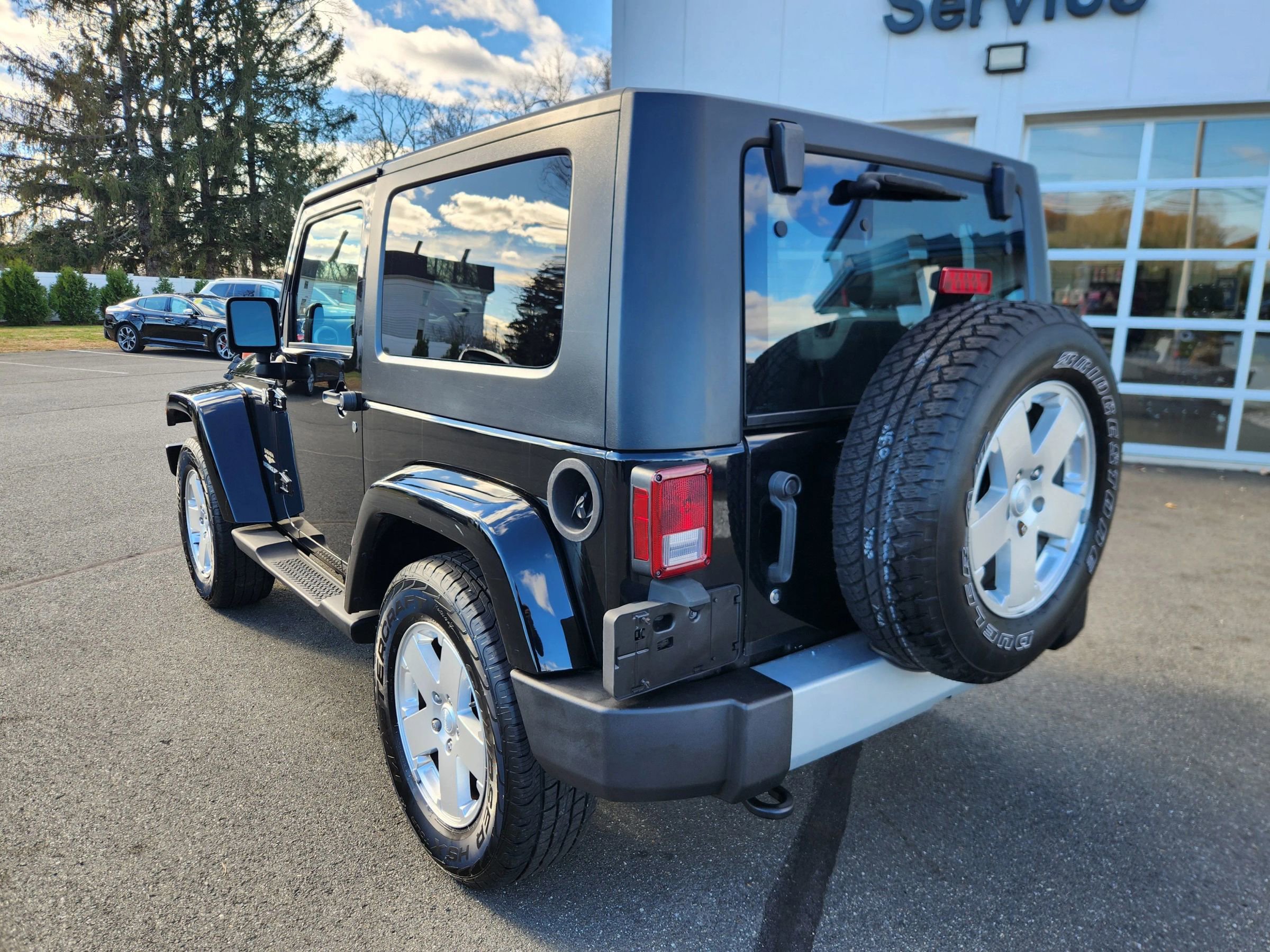 Used 2010 Jeep Wrangler Sahara w/ Dual Top Group image 9