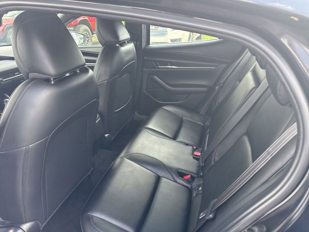 Used 2020 MAZDA MAZDA3 Hatchback FWD image 19