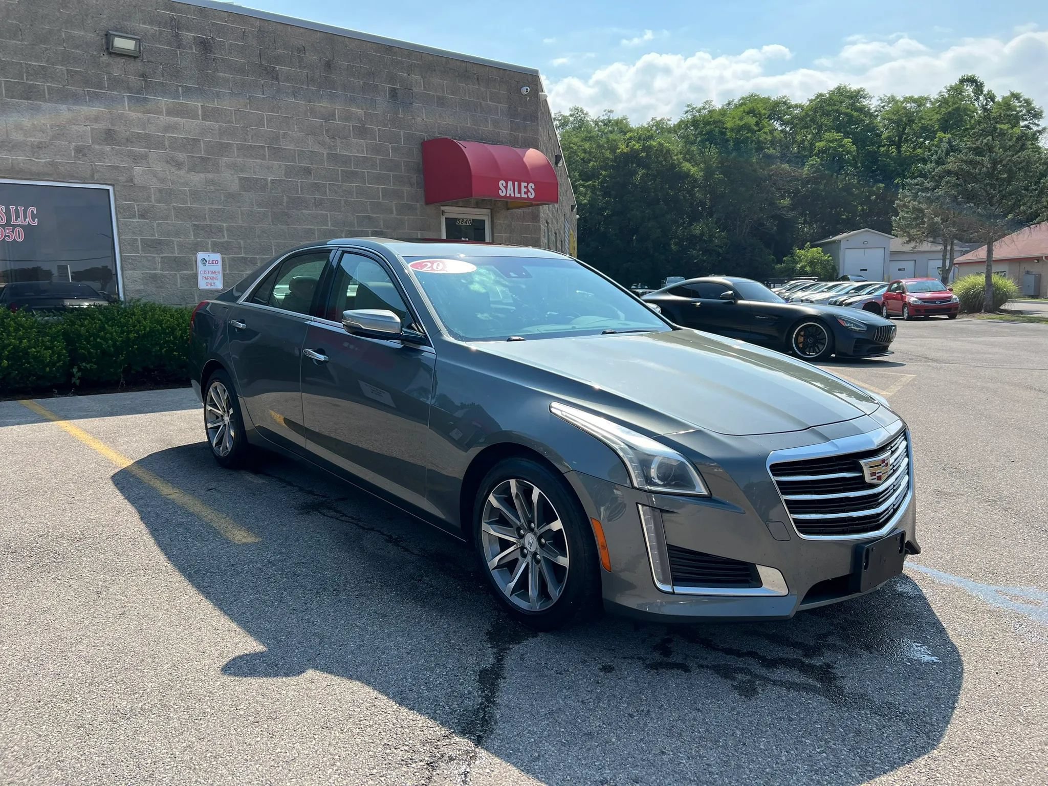 Used 2016 Cadillac CTS Luxury RWD image 3