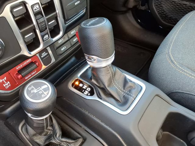 Used 2025 Jeep Gladiator Sport AWD/4WD image 24