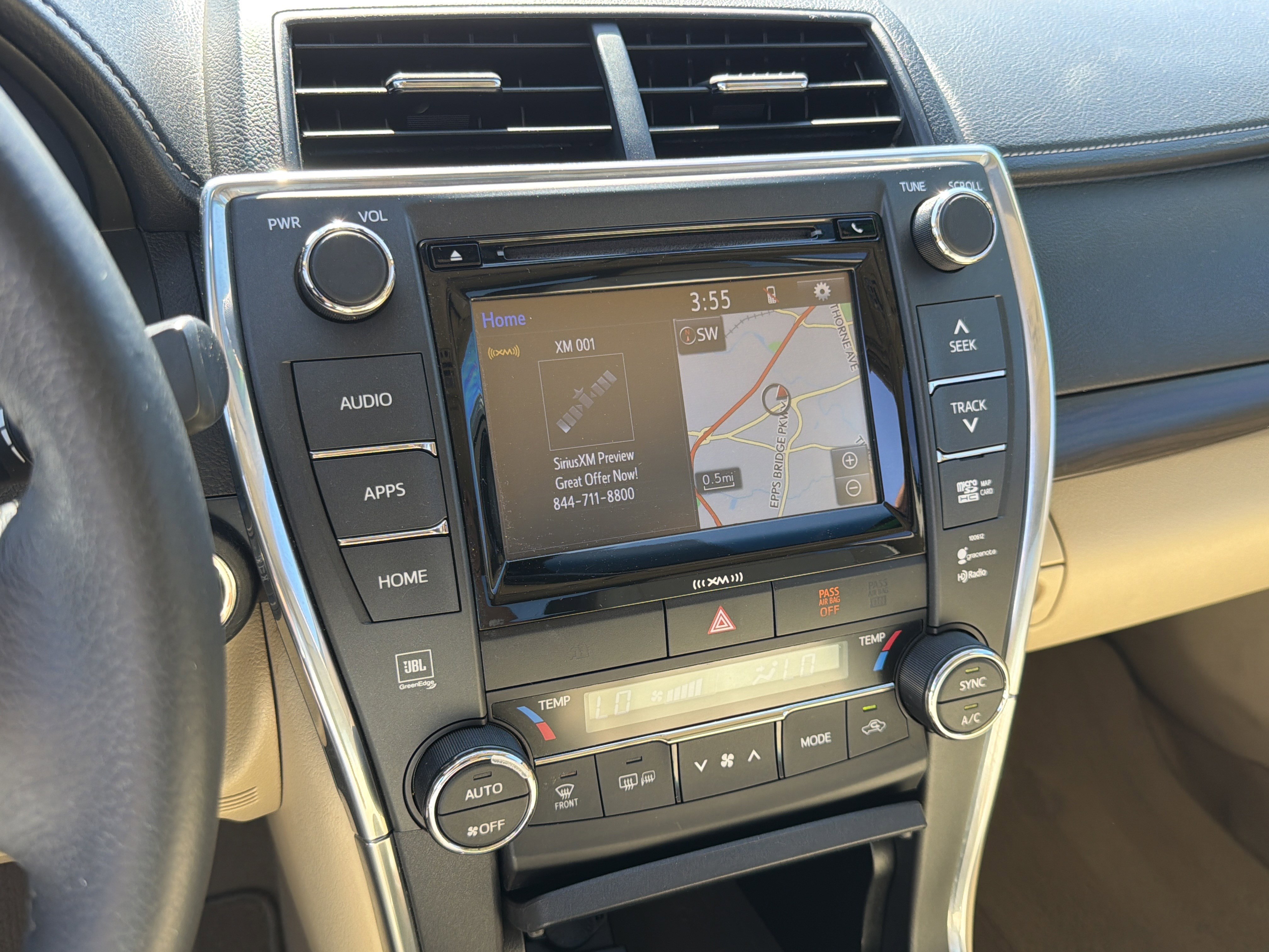 Used 2017 Toyota Camry XLE w/ Moonroof Package image 6