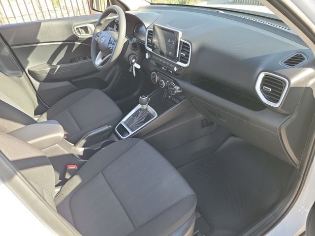 New 2026 Hyundai Venue SE image 16