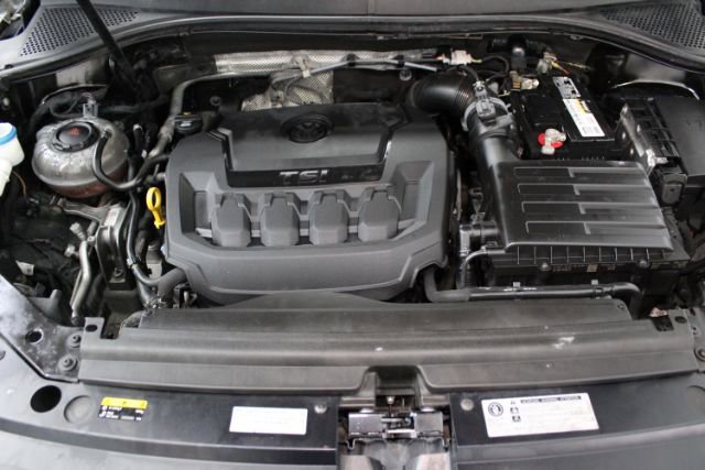 Used 2018 Volkswagen Tiguan S FWD image 23