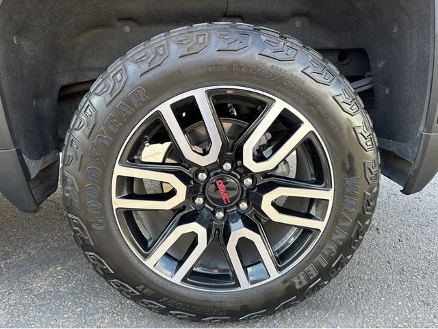 Certified 2024 GMC Sierra 1500 AT4 w/ Technology Package image 4