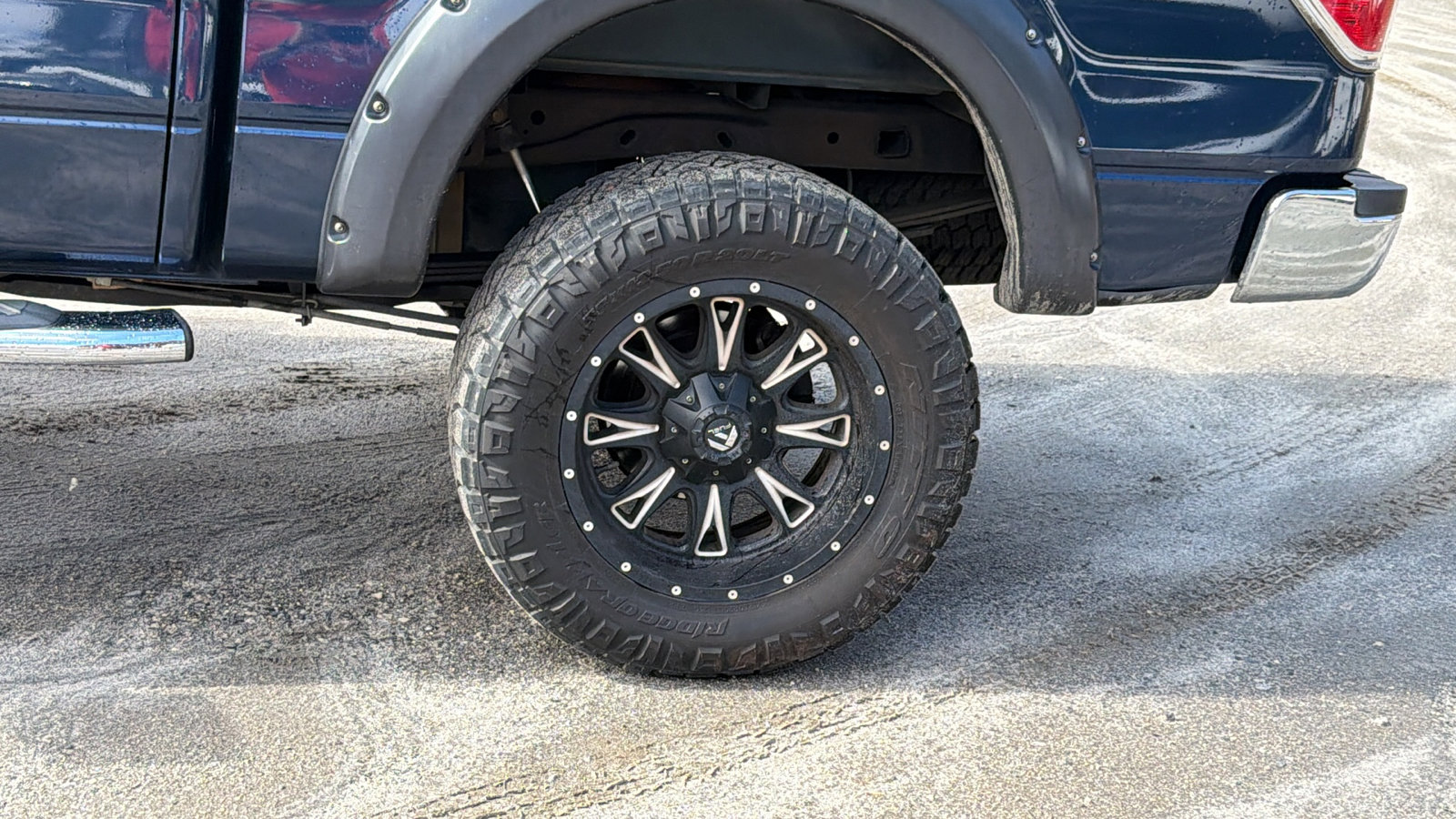 Used 2013 Ford F150 XLT w/ Luxury Equipment Group image 12