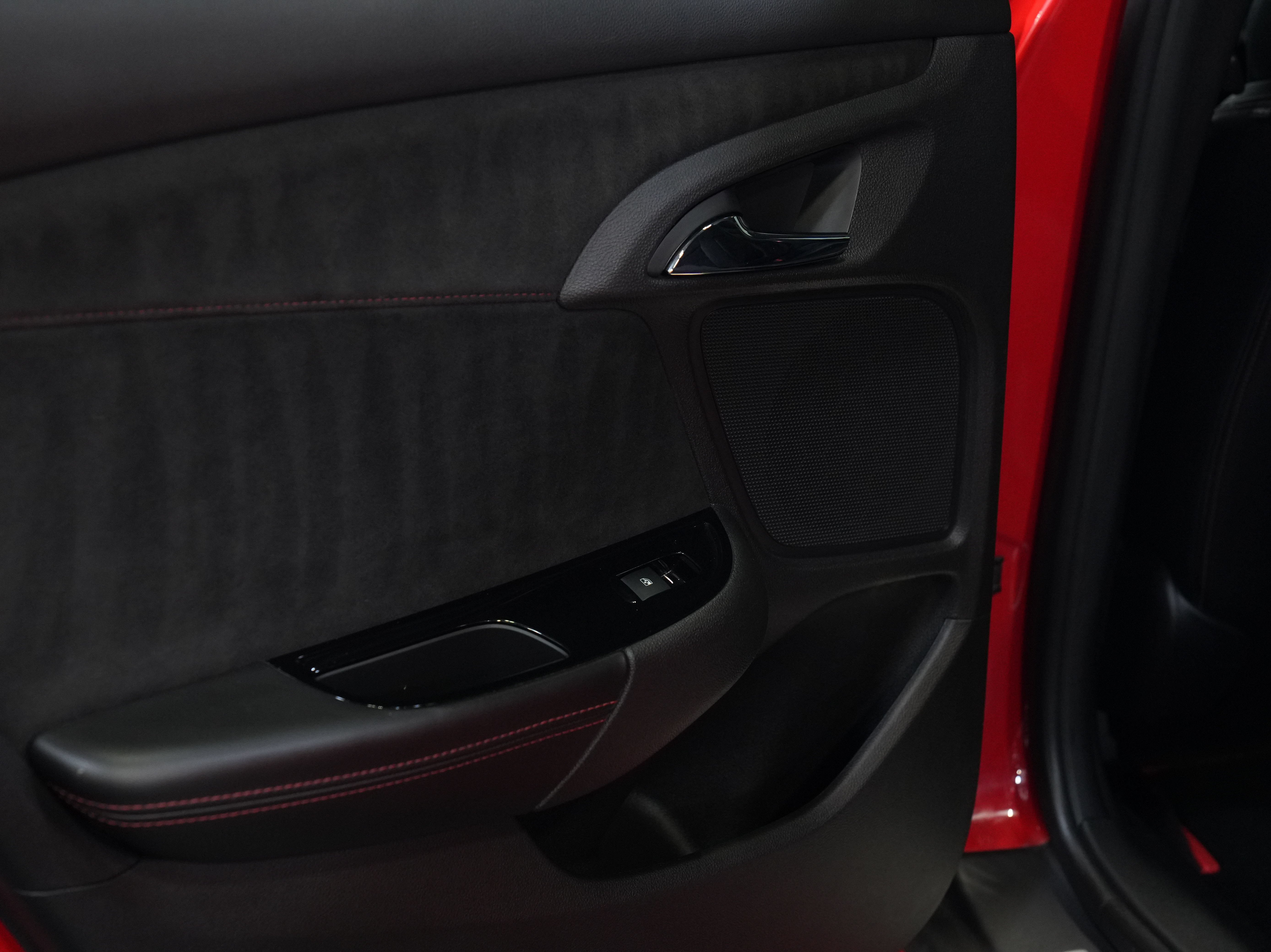 Used 2014 Chevrolet SS RWD image 26
