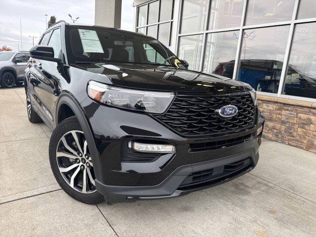 Used 2023 Ford Explorer ST-Line w/ Class IV Trailer Tow Package AWD/4WD image 1