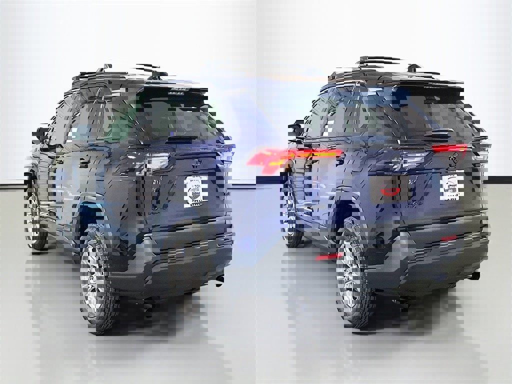 New 2025 Toyota RAV4 XLE image 6