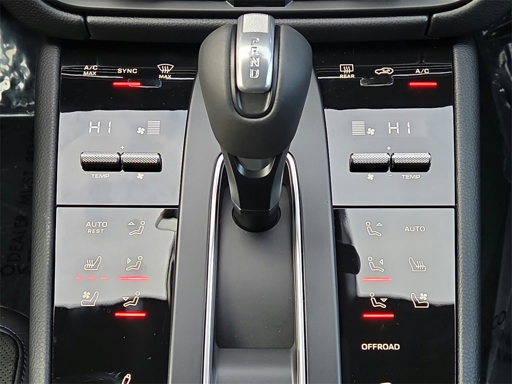 New 2026 Porsche Macan Turbo image 13