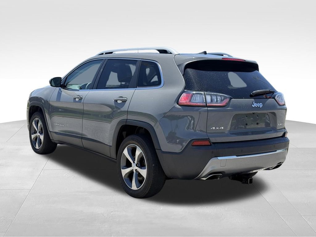 Used 2019 Jeep Cherokee Limited w/ Luxury Group AWD/4WD image 3