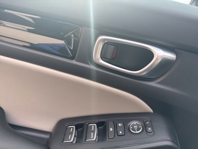 Used 2024 Honda Civic EX-L image 7