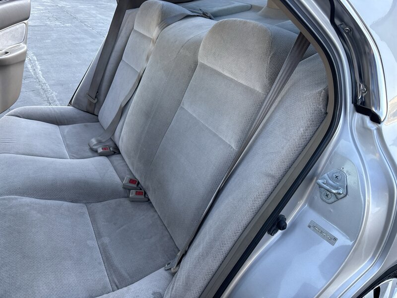 Used 1996 Honda Accord VP image 31