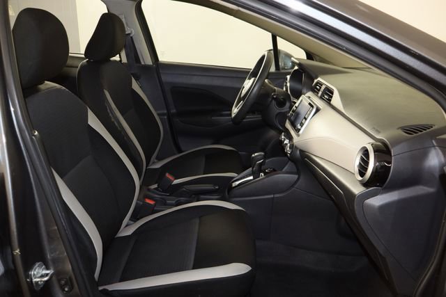Used 2021 Nissan Versa SV image 18