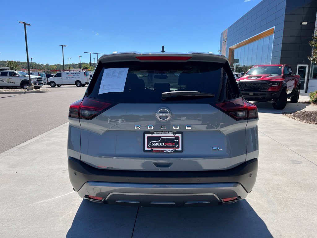 Used 2023 Nissan Rogue SL w/ SL Premium Package FWD image 21