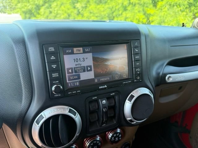 Used 2014 Jeep Wrangler Unlimited Sahara w/ Max Tow Package AWD/4WD image 15