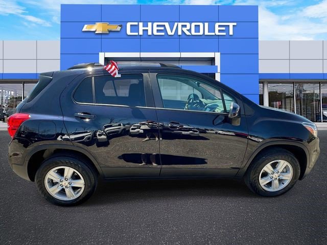 Certified 2022 Chevrolet Trax LT w/ LT Convenience Package AWD/4WD video 2