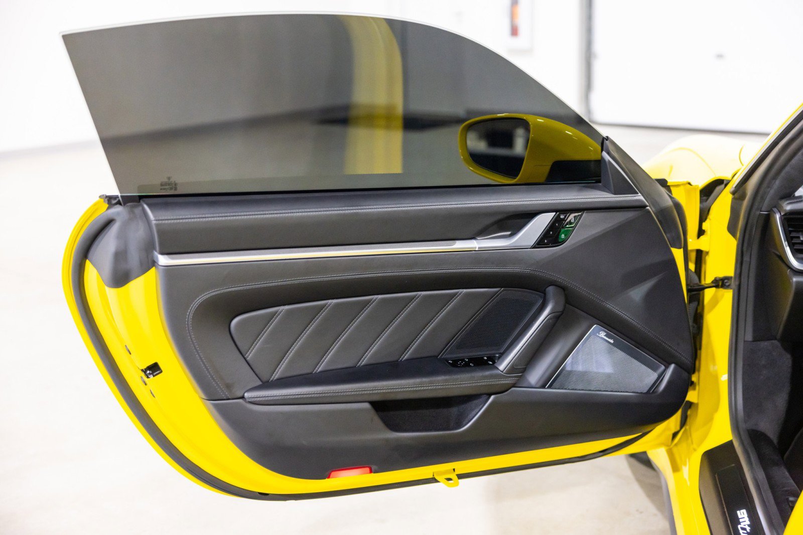Used 2021 Porsche 911 Turbo S AWD/4WD image 29