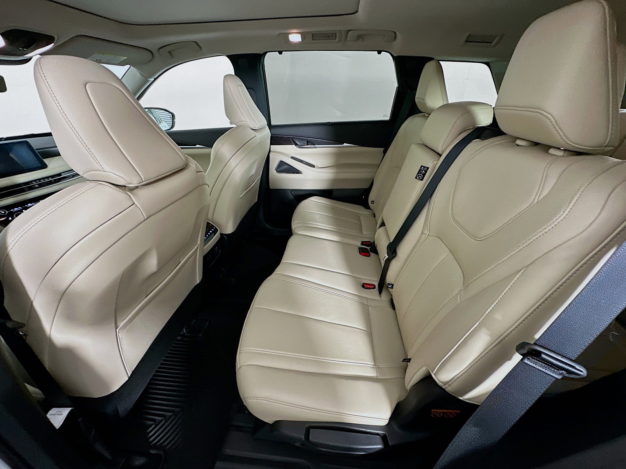 Used 2023 INFINITI QX60 Sensory w/ Vision Package image 30