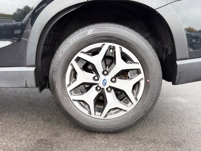 Used 2023 Subaru Forester Premium AWD/4WD image 29