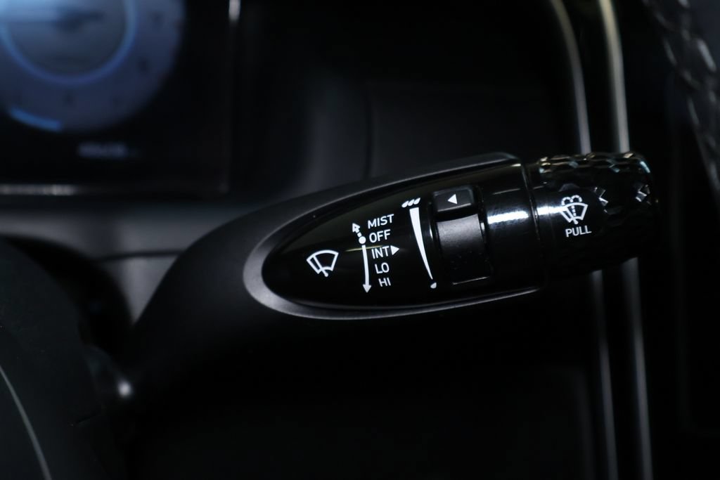 Used 2023 Hyundai Santa Cruz SEL Premium AWD/4WD image 25