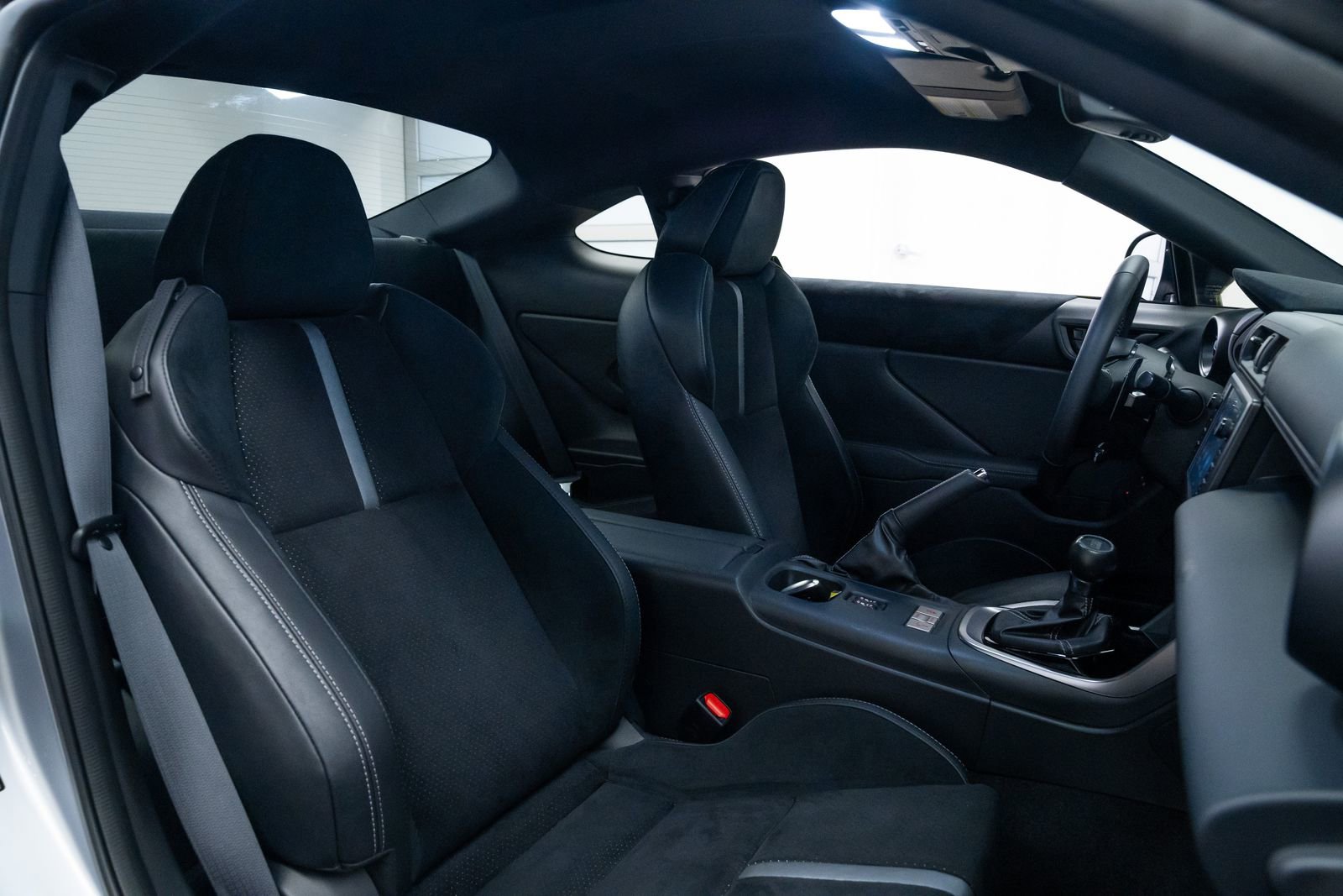 Used 2024 Toyota GR86 Premium RWD image 20