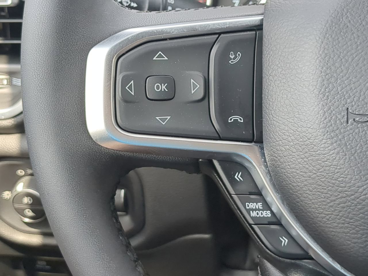 Certified 2025 RAM 1500 Big Horn image 23